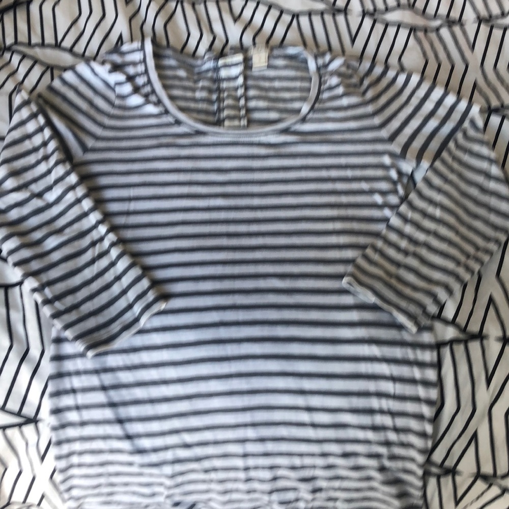 JCrew women’s gray striped 3/4 sleeve top. Size S